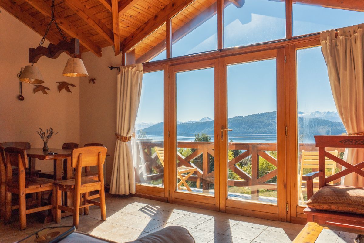 Bungalow vista al lago para 5 a 6 personas